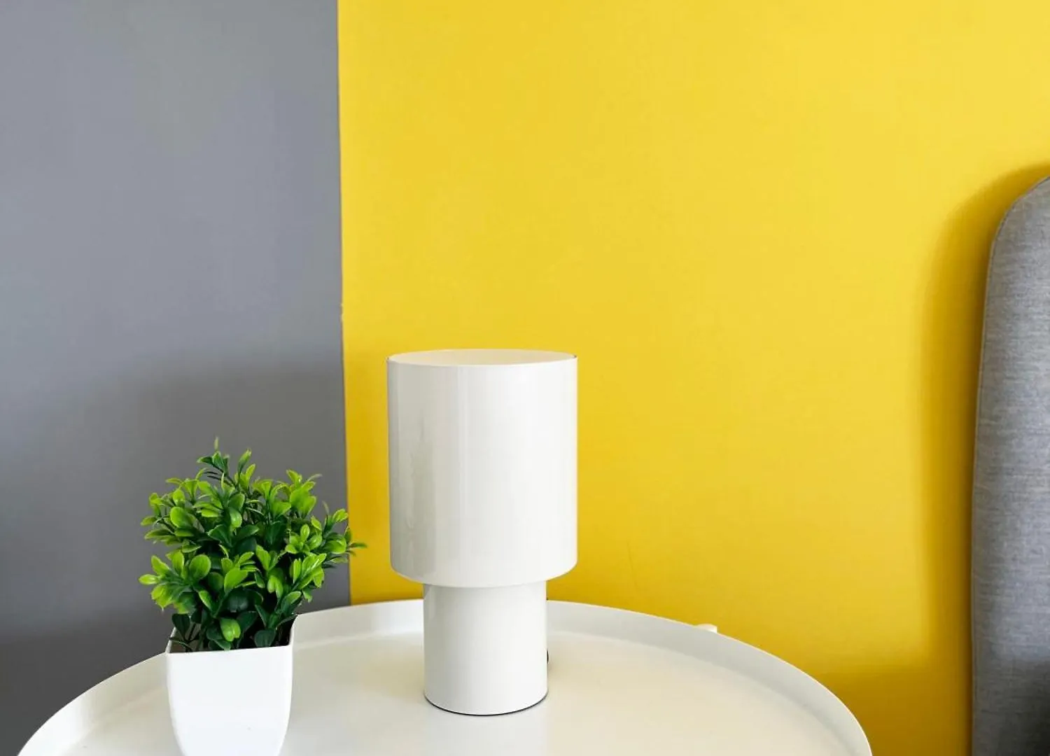 Yellow Sweet Home Rome Apartment