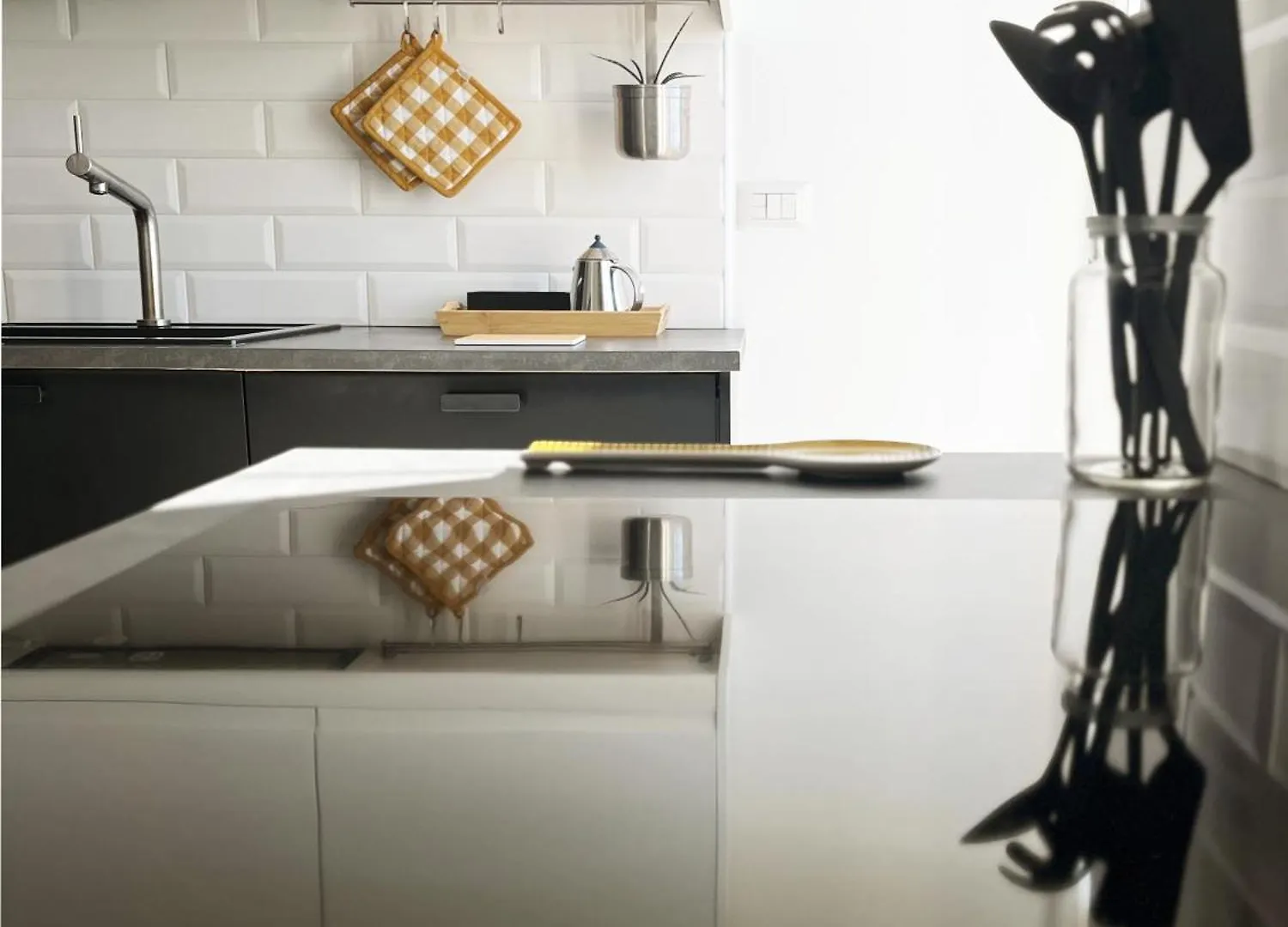 Apartment Yellow Sweet Home Rome Italy
