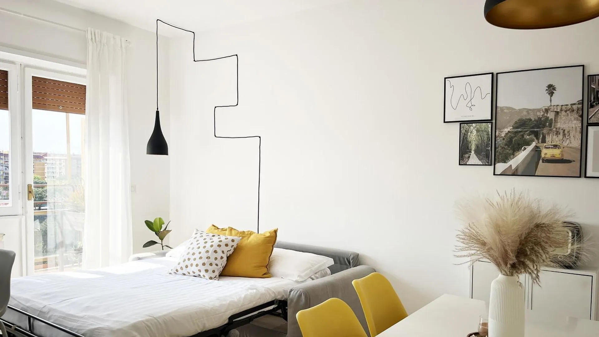 Apartment Yellow Sweet Home Rome